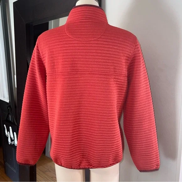 L.L. Bean Women’s AirLight Coral Quilted Snap Pullover – Medium Petite - Picture 4 of 11